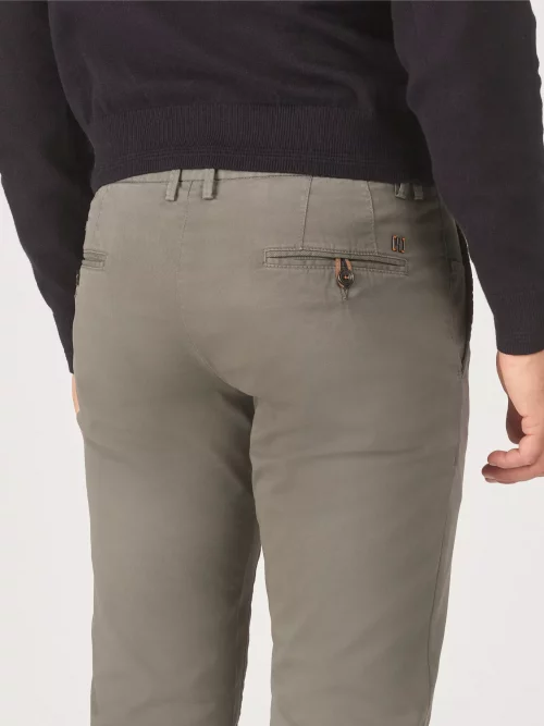 Pantalon Sport Gabardine Stretch Kaki Moyen – Image 3
